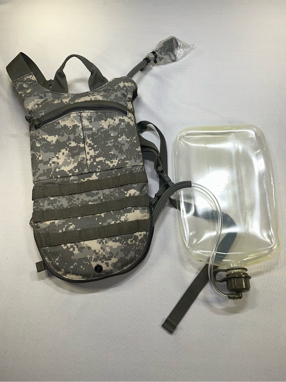Skilcraft Hydramax Maximum Hydration DCU Hydration Pack, 3.5 L. Military Run